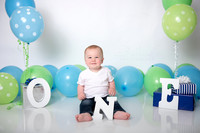Before Cake Smash Classic White with Balloons